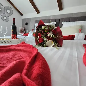 Ana Apartamento