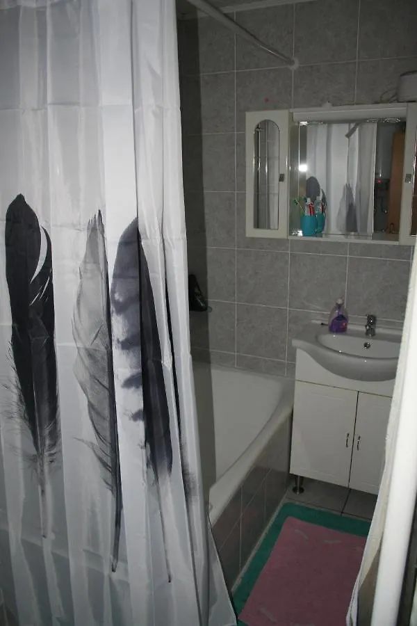 Homestay Michaela Apartment Gracac