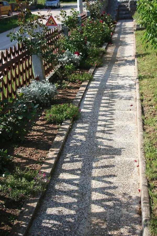 Michaela Apartment Gracac