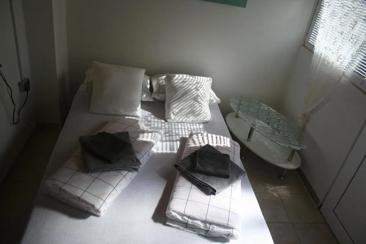 Homestay Michaela Apartment Gracac  Croatia